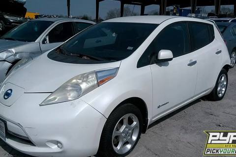 Photo of 2013 Nissan Leaf
