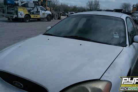 Photo of 2005 Ford Taurus
