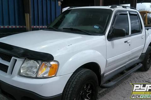 Photo of 2004 Ford Explorer Sport Trac