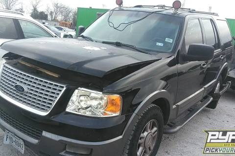 Photo of 2004 Ford Expedition
