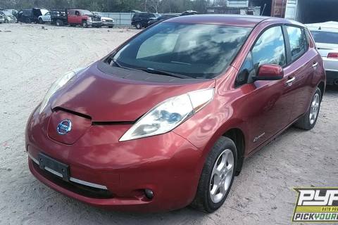 Photo of 2013 Nissan Leaf