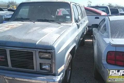 Photo of 1986 Gmc C1500 Suburban