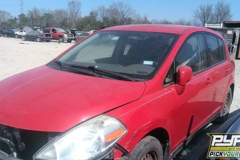 Photo of 2010 Nissan Versa