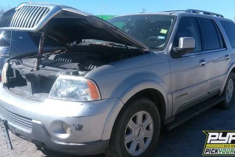 Photo of 2003 Lincoln Navigator
