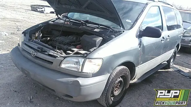 Photo of 1999 Toyota Sienna