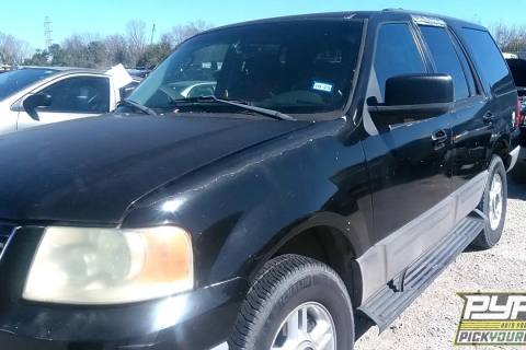 Photo of 2003 Ford Expedition
