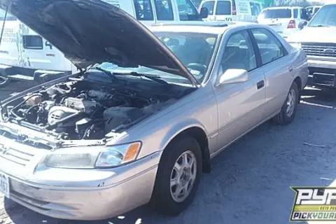 Photo of 1997 Toyota Camry