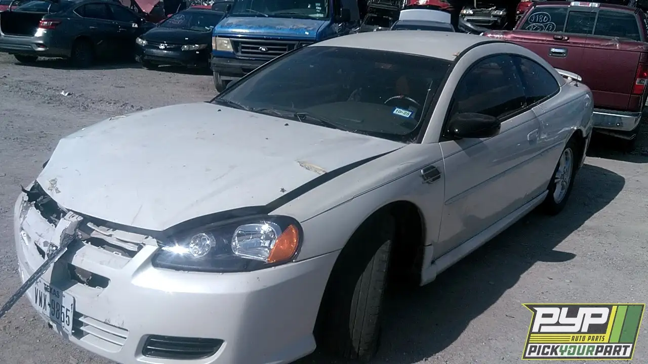 Photo of 2005 Dodge Stratus