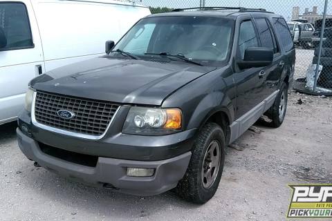 Photo of 2003 Ford Expedition