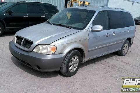 Photo of 2002 Kia Sedona