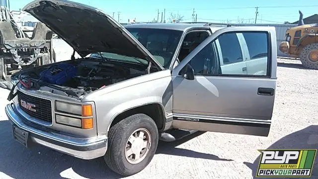 Photo of 1999 Gmc C1500 Suburban