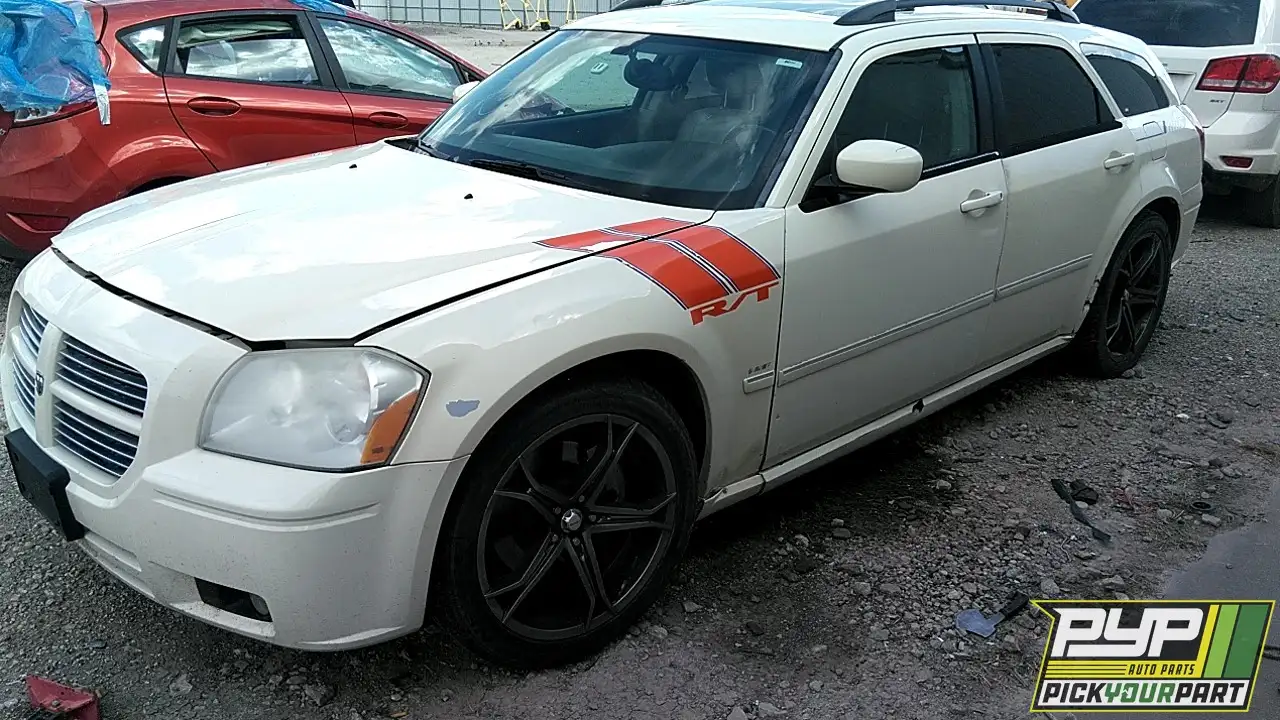 Photo of 2005 Dodge Magnum