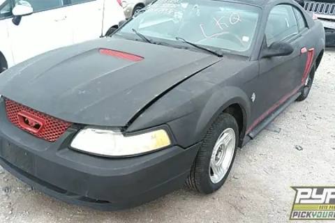 Photo of 1999 Ford Mustang