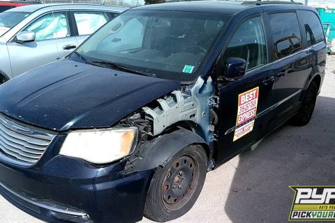 Photo of 2014 Chrysler Town & Country