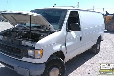 Photo of 1999 Ford E-250 Econoline