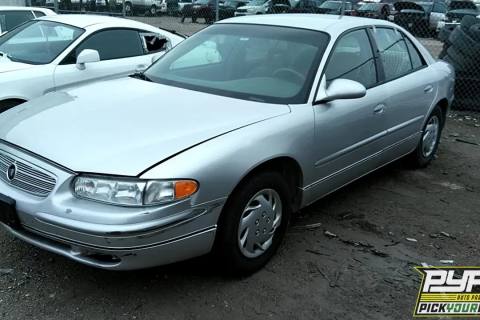 Photo of 2003 Buick Regal
