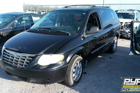 Photo of 2007 Chrysler Town & Country