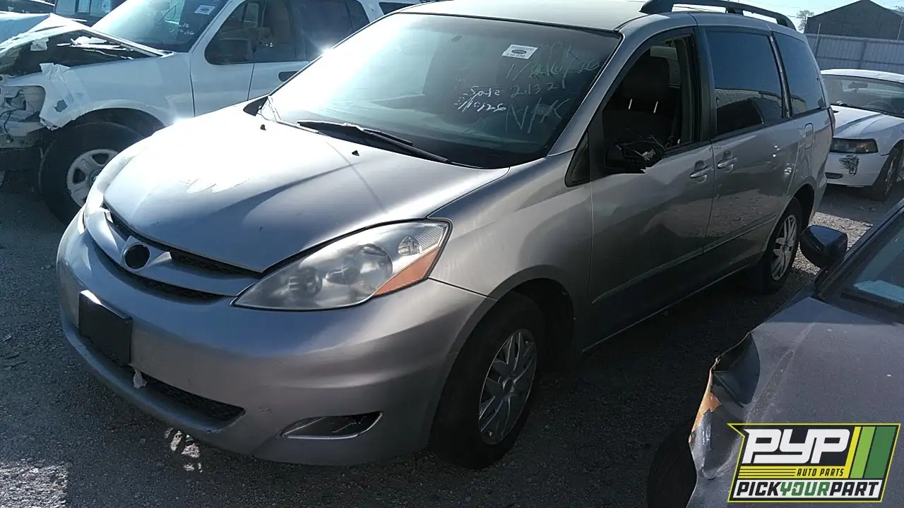 Photo of 2009 Toyota Sienna