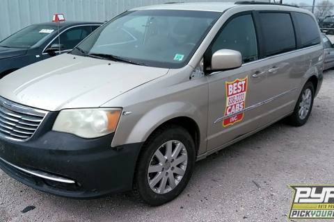 Photo of 2014 Chrysler Town & Country