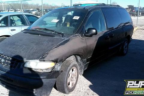 Photo of 2000 Chrysler Grand Voyager