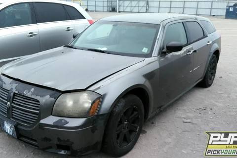 Photo of 2005 Dodge Magnum