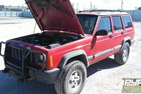 Photo of 1998 Jeep Cherokee
