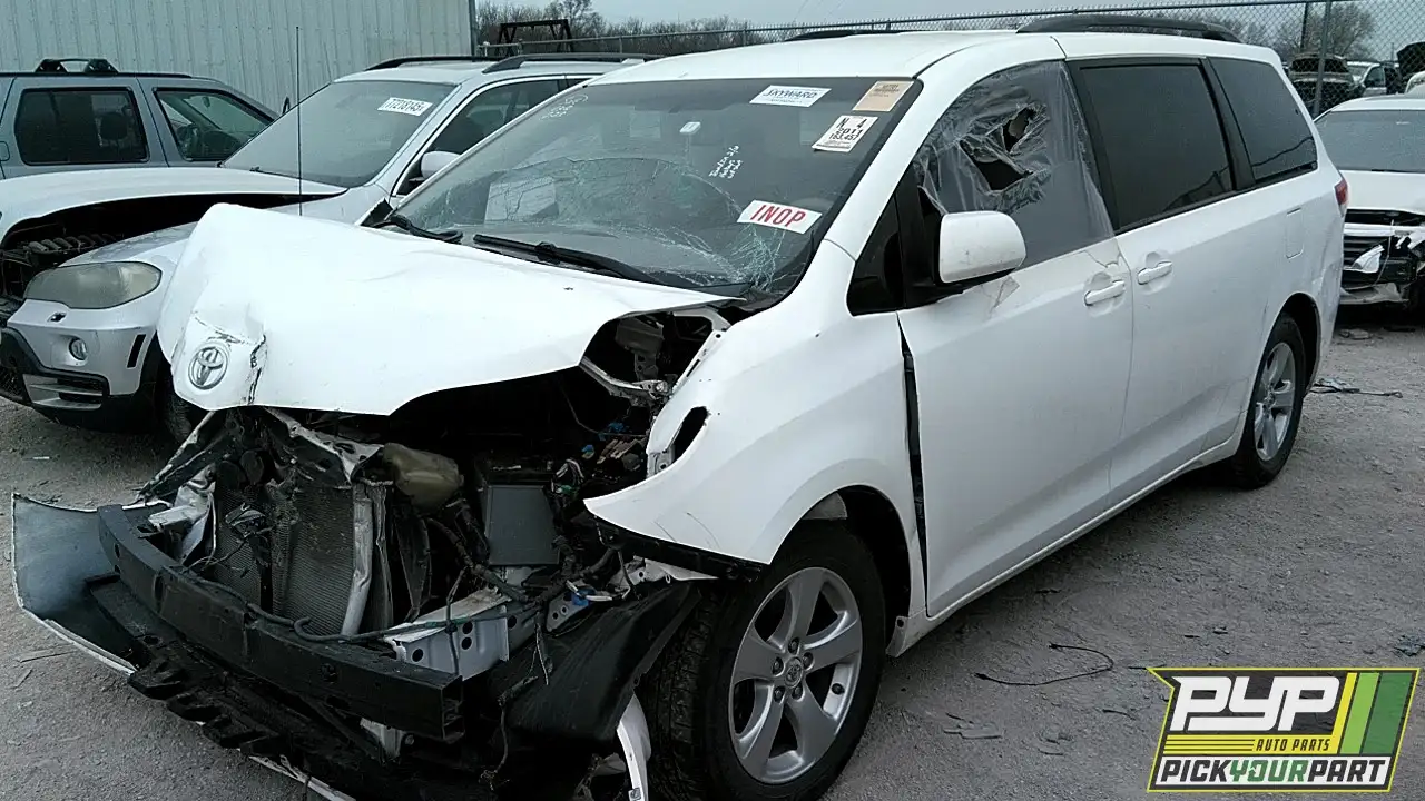 Photo of 2011 Toyota Sienna