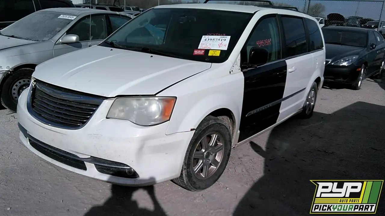 Photo of 2011 Chrysler Town & Country