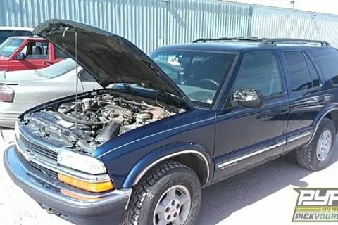 Photo of 1999 Chevrolet Blazer
