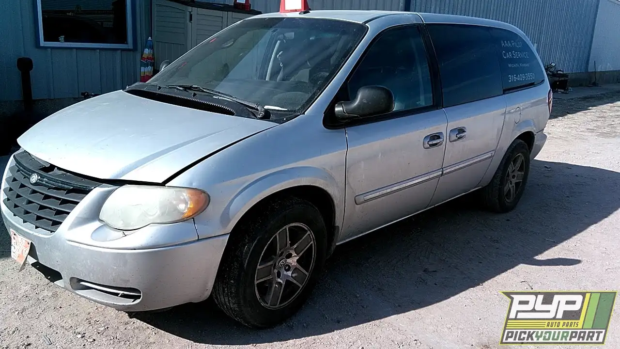 Photo of 2006 Chrysler Town & Country