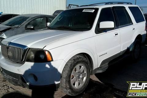 Photo of 2004 Lincoln Navigator
