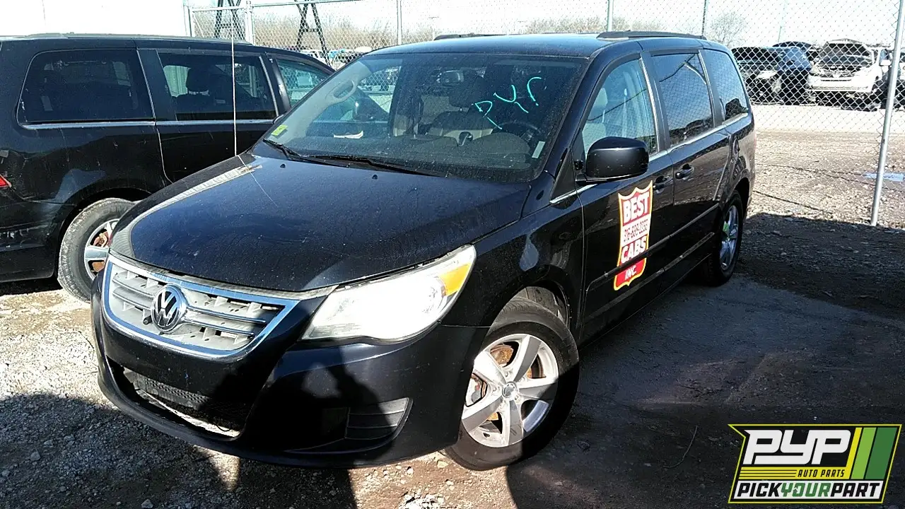 Photo of 2011 Volkswagen Routan