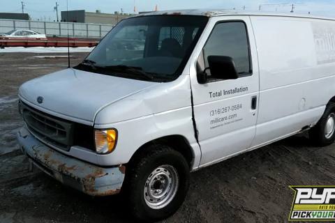 Photo of 2000 Ford E-150 Econoline