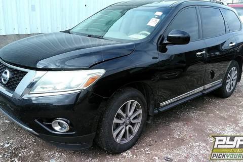 Photo of 2014 Nissan Pathfinder