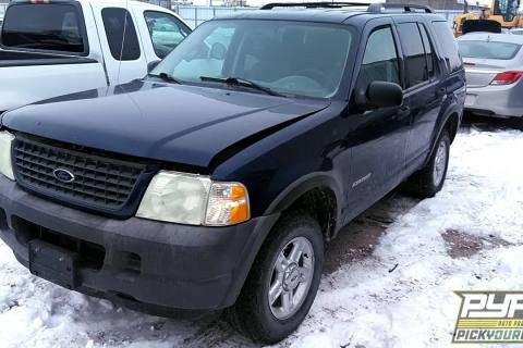 Photo of 2004 Ford Explorer