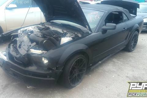 Photo of 2006 Ford Mustang
