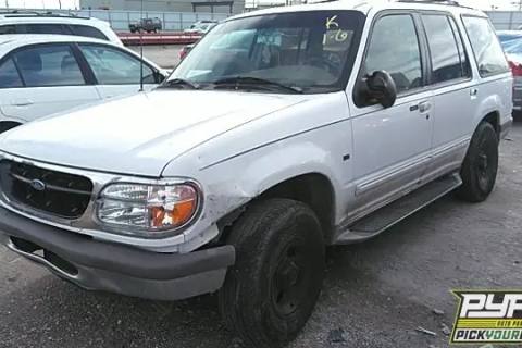 Photo of 1996 Ford Explorer
