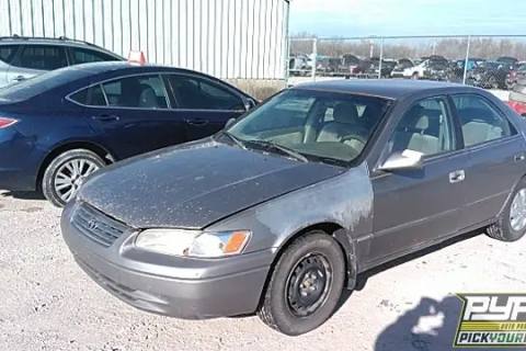 Photo of 1998 Toyota Camry