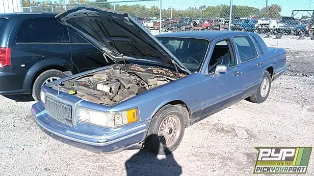 Photo of 1994 Lincoln Town Car