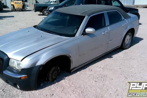 Photo of 2005 Chrysler 300