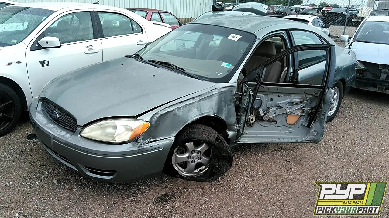 Photo of 2005 Ford Taurus