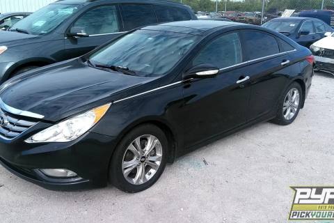 Photo of 2013 Hyundai Sonata