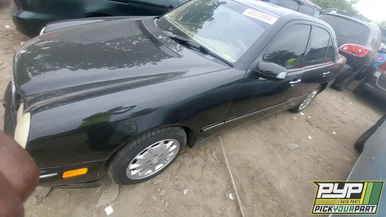 Photo of 2000 Mercedes-Benz E320
