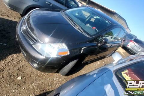 Photo of 2010 Nissan Versa