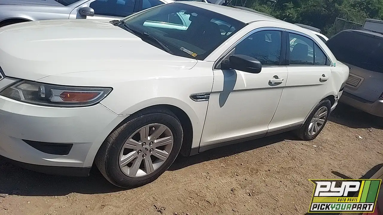 Photo of 2012 Ford Taurus