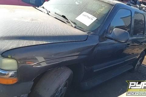 Photo of 2004 Chevrolet Suburban 1500