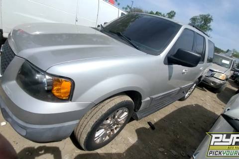 Photo of 2005 Ford Expedition