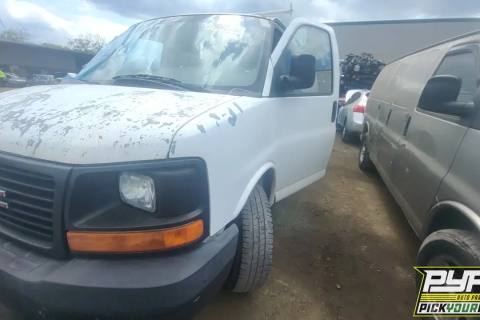 Photo of 2007 Gmc Savana 2500