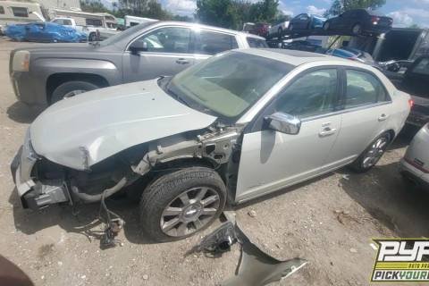 Photo of 2008 Lincoln Mkz