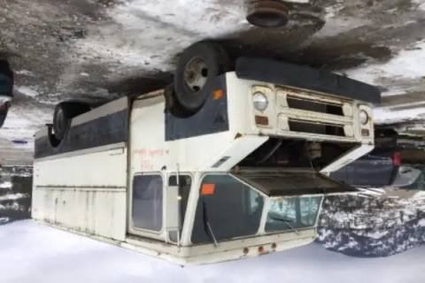 Photo of 1975 Chevrolet Truck (Pre-81)
